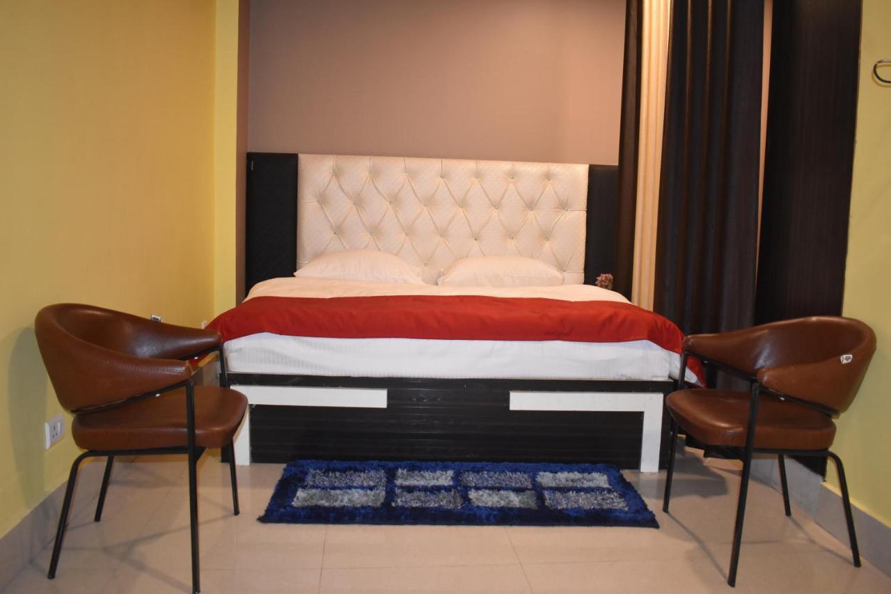 Jai Maa Bhagwati Hotel Pithoragarh ภายนอก รูปภาพ