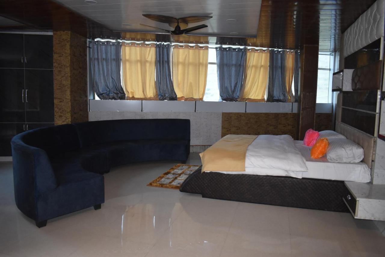 Jai Maa Bhagwati Hotel Pithoragarh ภายนอก รูปภาพ
